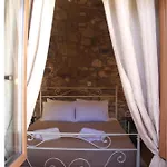 M&m Stone-village House-family-vintage לינדוס