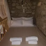 בית נופש M&m Stone-village House-family-vintage לינדוס