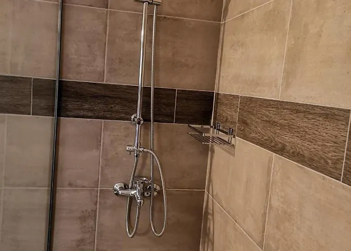 M&m Stone-village House-family-vintage בית נופש *