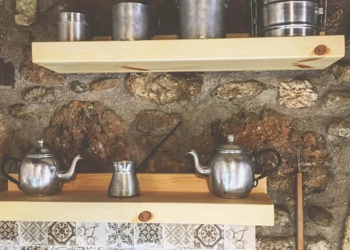 M&m Stone-village House-family-vintage בית נופש לינדוס