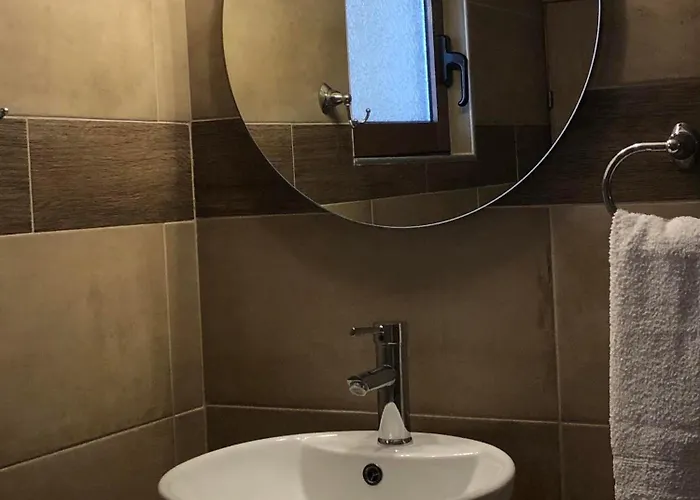 בית נופש M&m Stone-village House-family-vintage לינדוס