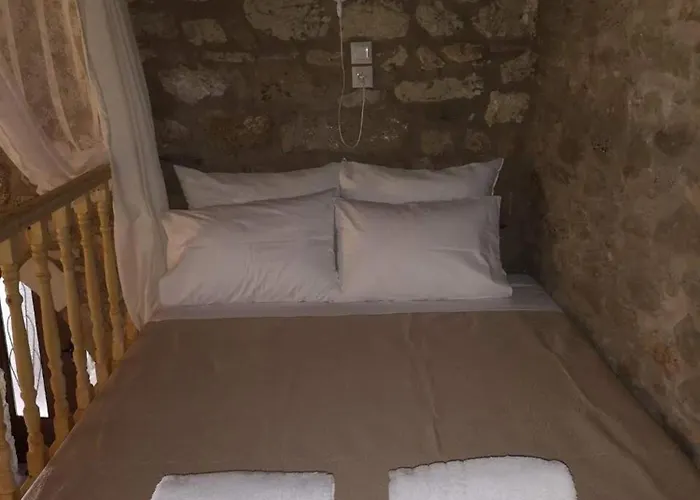 בית נופש M&m Stone-village House-family-vintage לינדוס